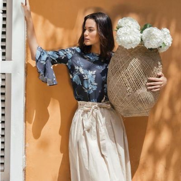 Ronner Women’s Design Cielo Blouse Jardin Floral 2/3 Bell Sleeves Back Button - Picture 2 of 9